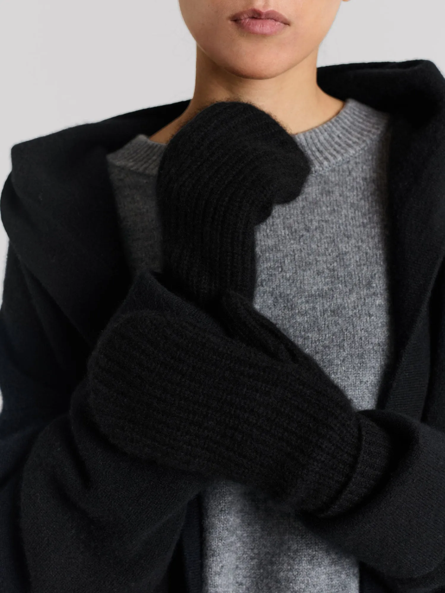 Cashmere thumb mittens "Elva" - Black