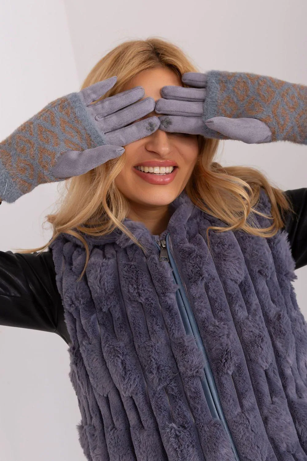 Chic Floral Touchscreen Winter Gloves