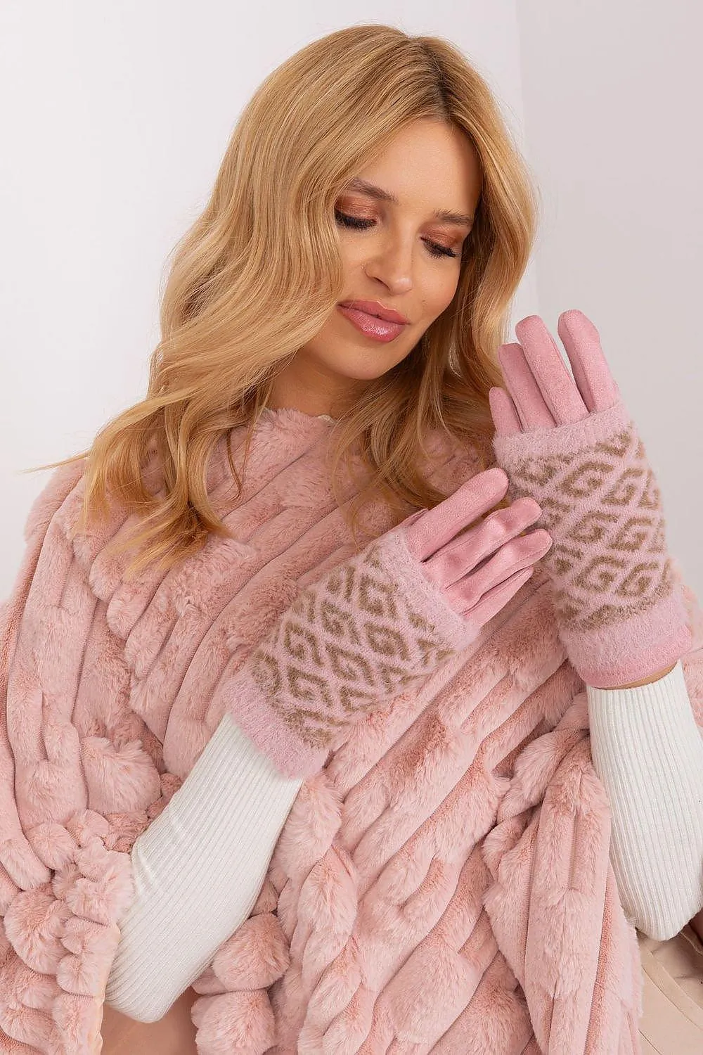 Chic Floral Touchscreen Winter Gloves