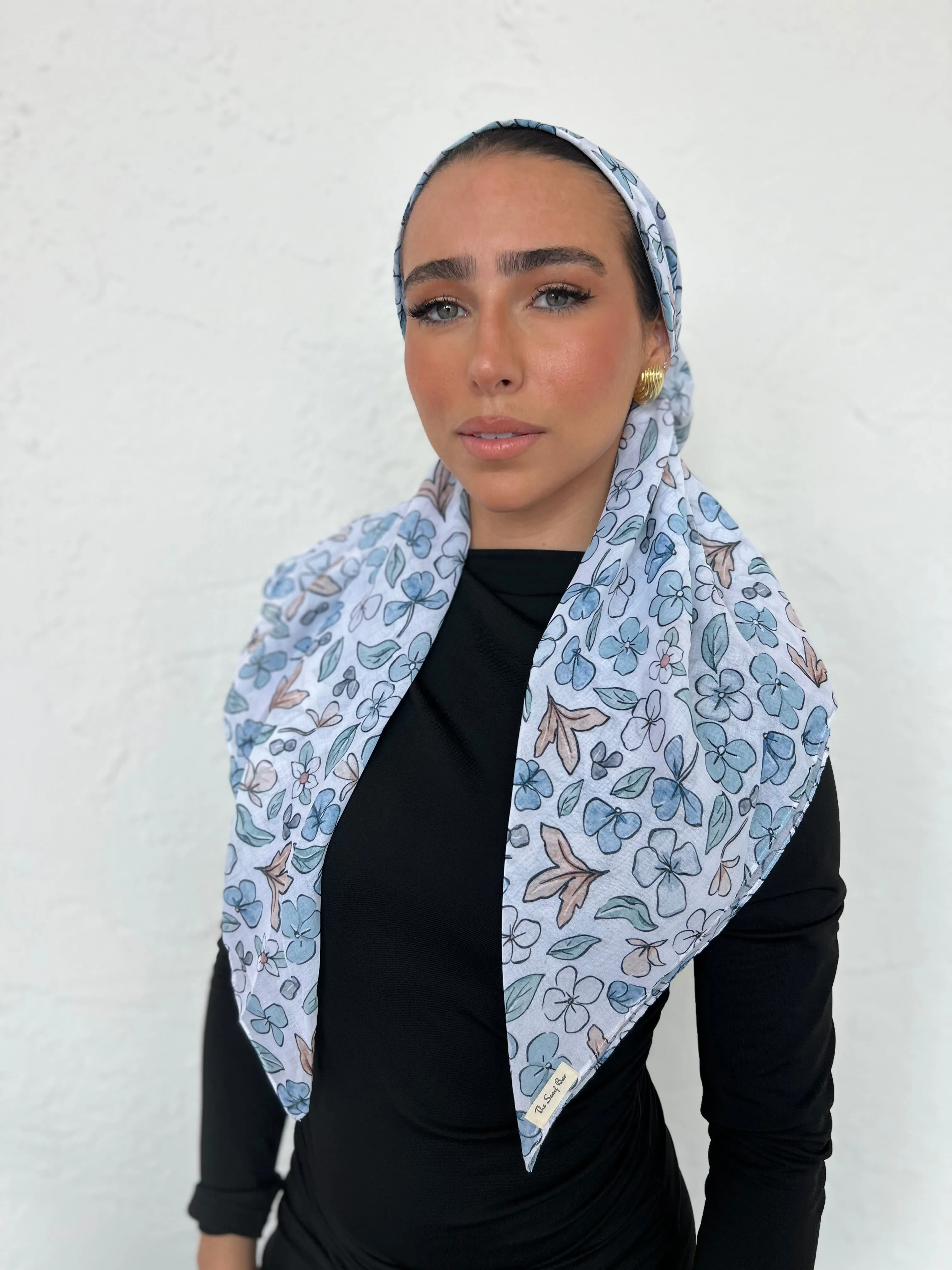 CLASSIC PRETIED Ditsy Winter Floral Head Scarf (WITH VELVET GRIP)