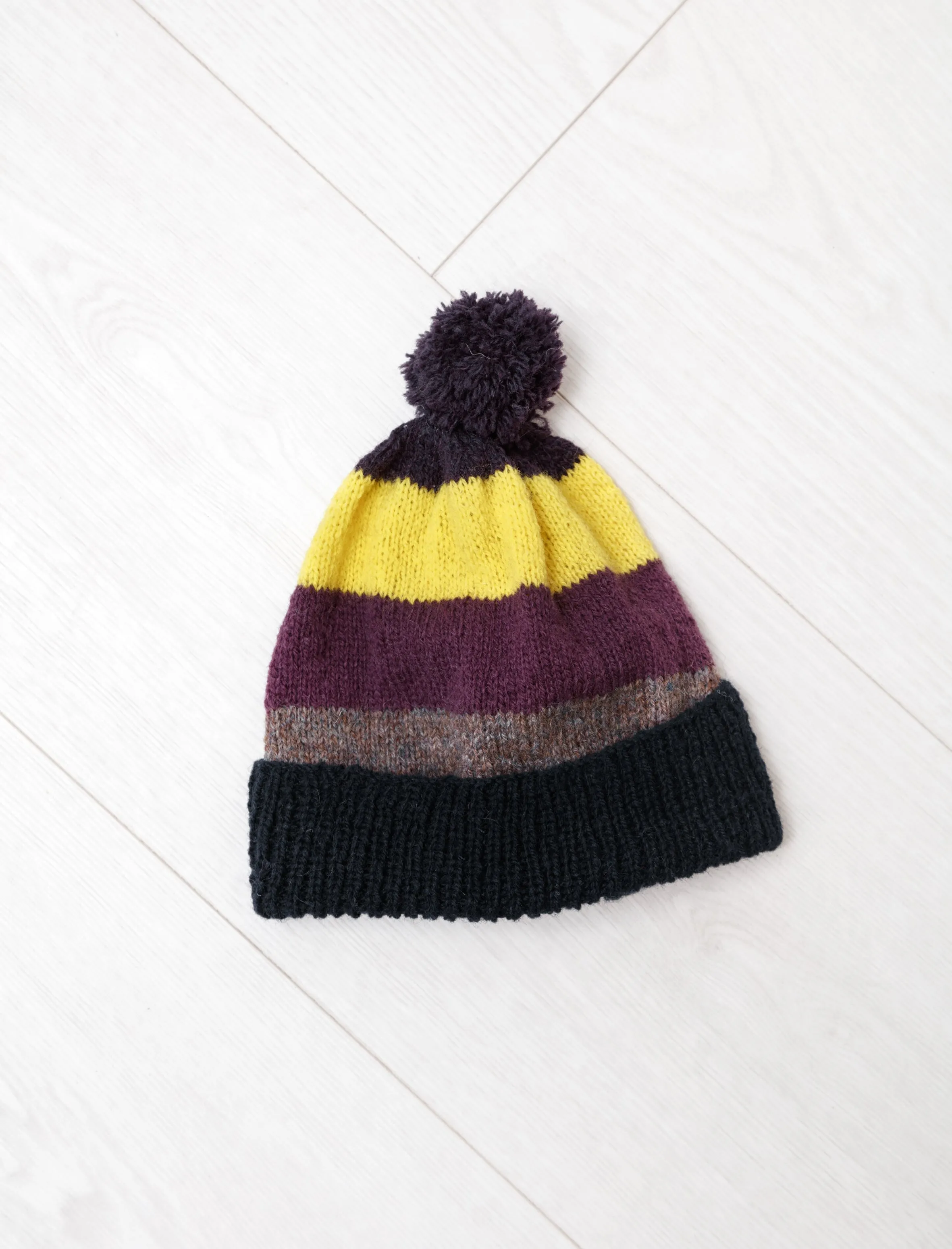 Fine Handknit Hat Bold Stripe Plum/Lemon