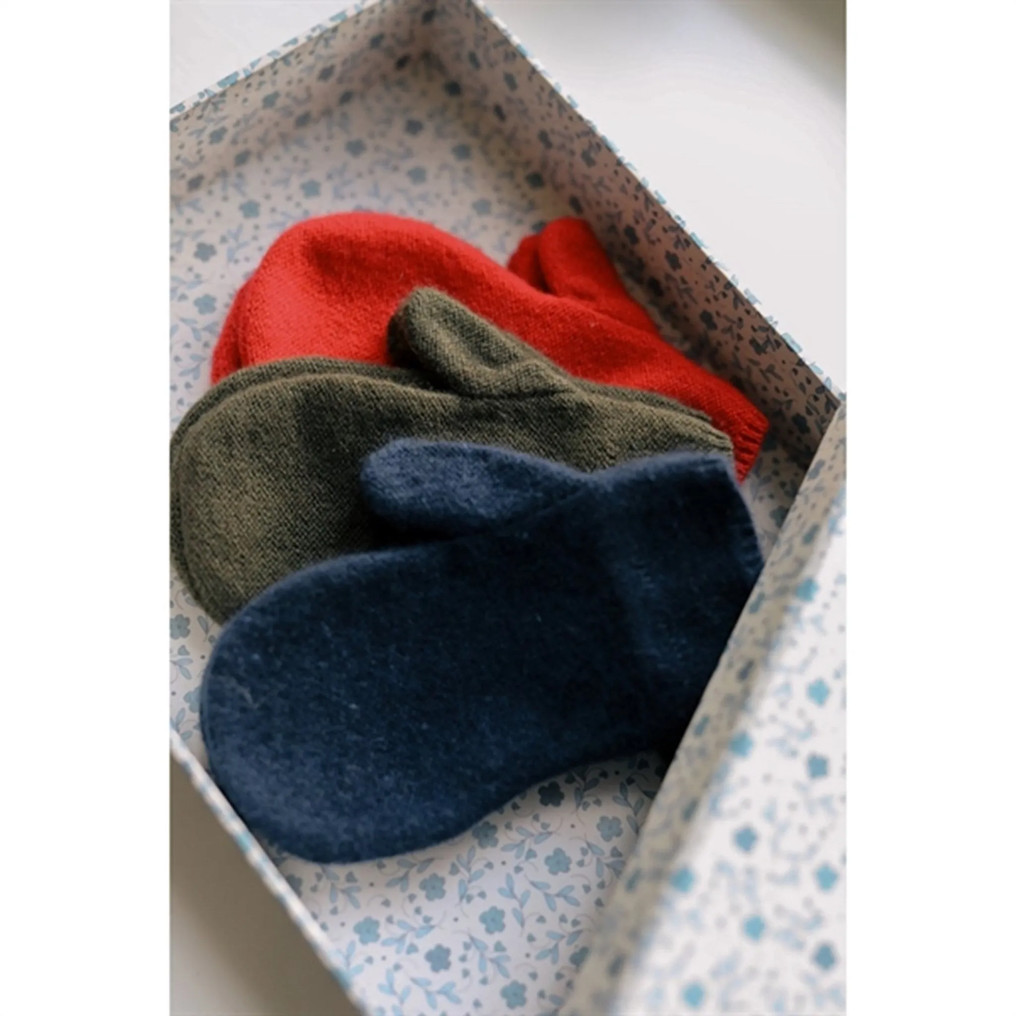 HOLMM Postbox Ajo Baby Cashmere Knit Mittens