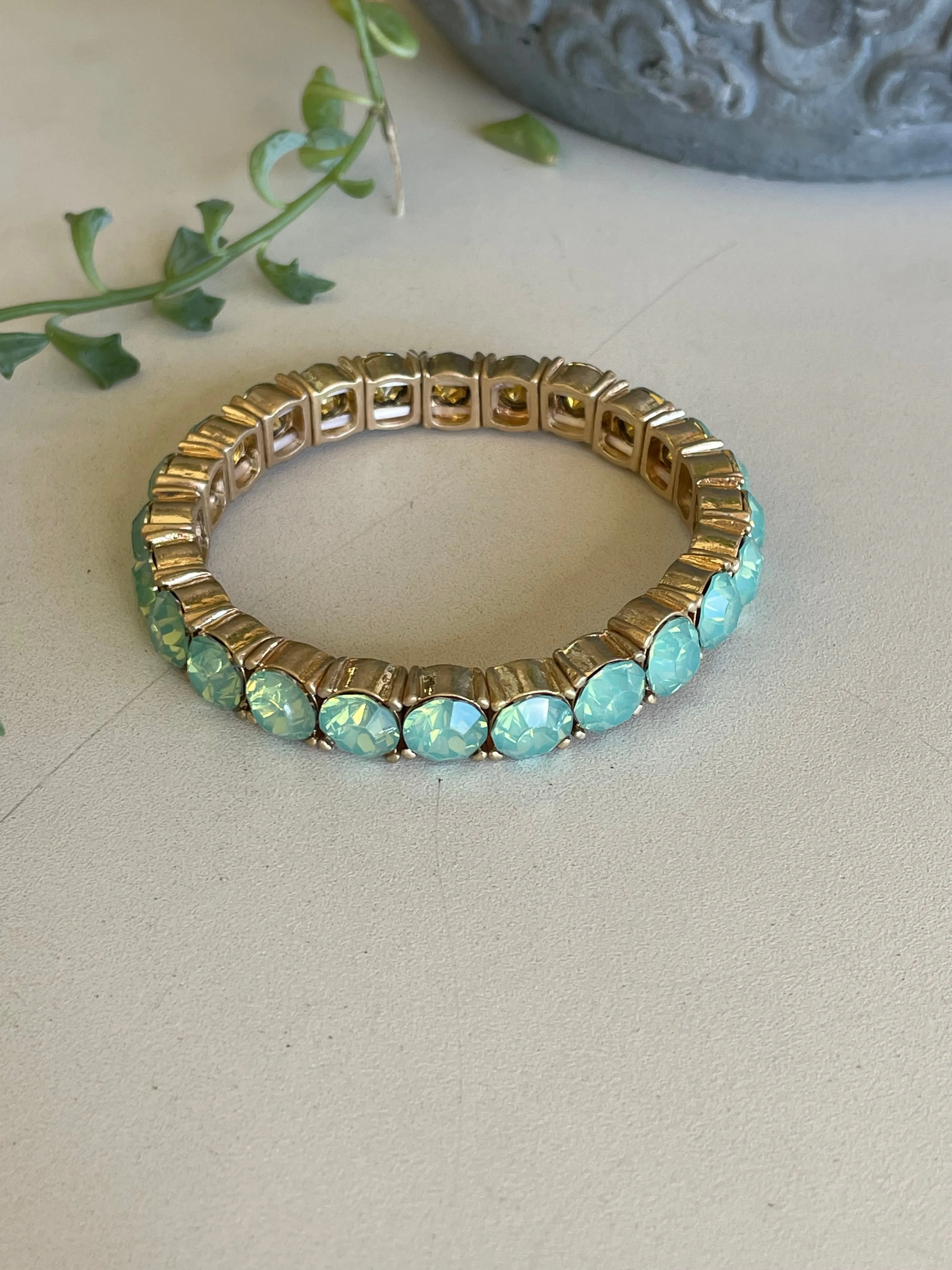 Mint Rhinestone & Gold Stretch Bracelet