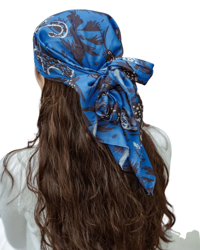 Nicsessories Teal Jaguar Print Square Scarf with Full Grip