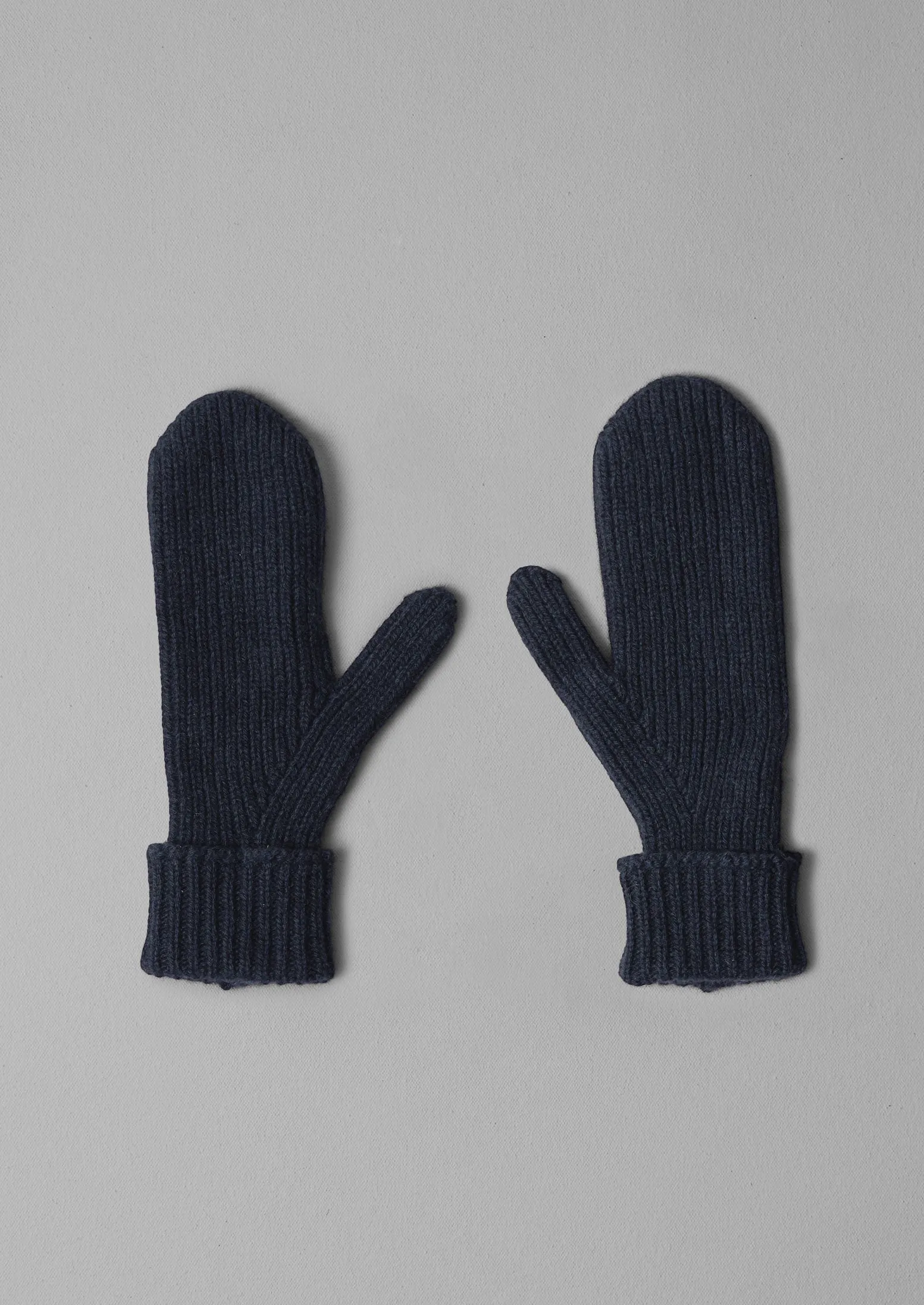 Ribbed Wool Cashmere Mittens | Navy